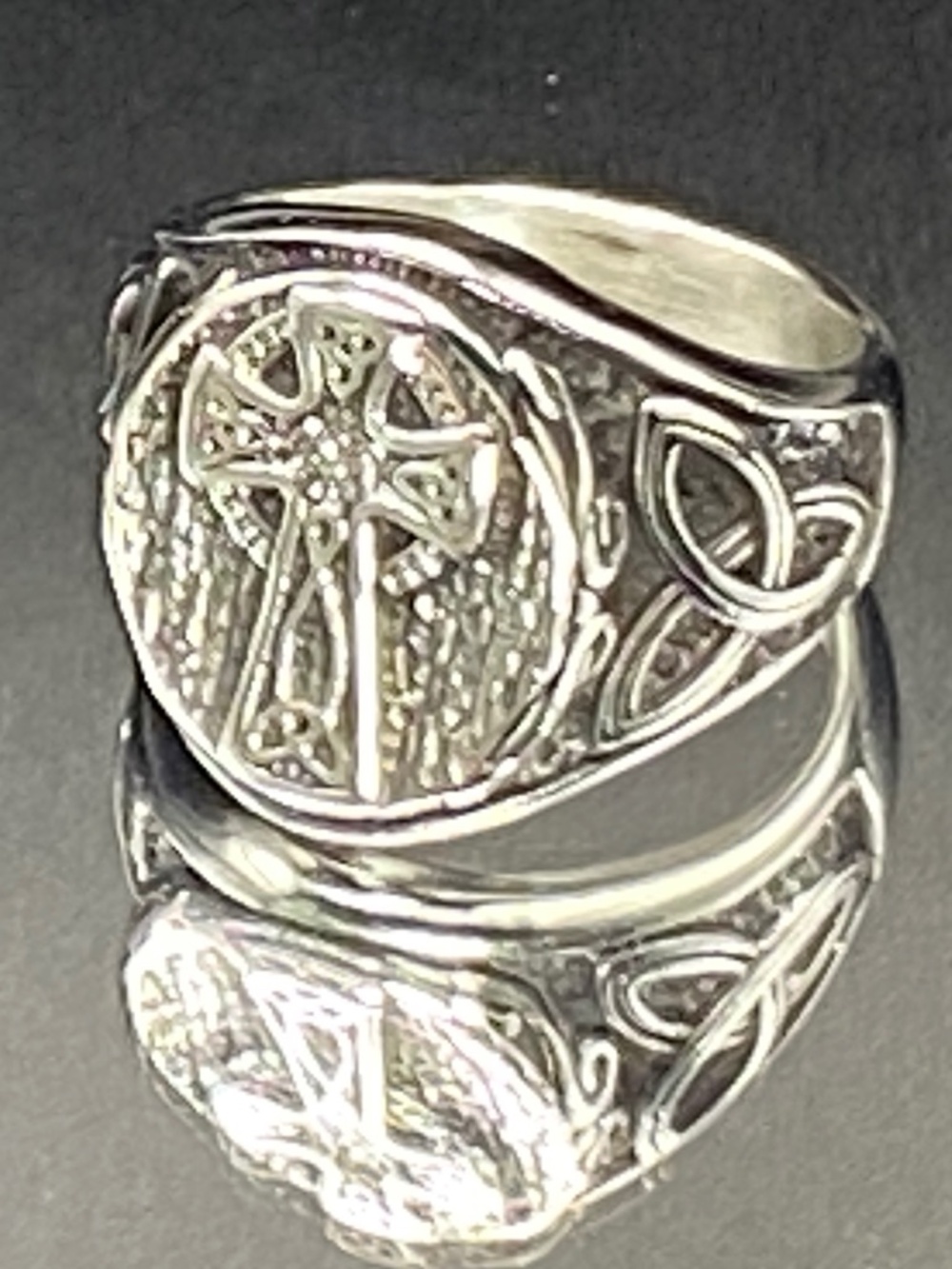 Men’s Christian Cross Celtic Knot Ring Size 10 Silver Tone Gothic Religious New
